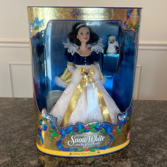 Disney Other - Vintage Disney Snow White Holiday Princess Doll Special Edition NIB